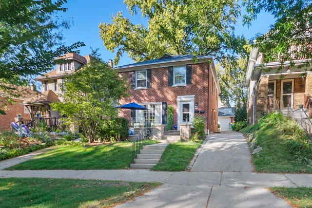 $515,000 | 1700 East Menlo Boulevard, Unit 1702, Shorewood, WI 53211