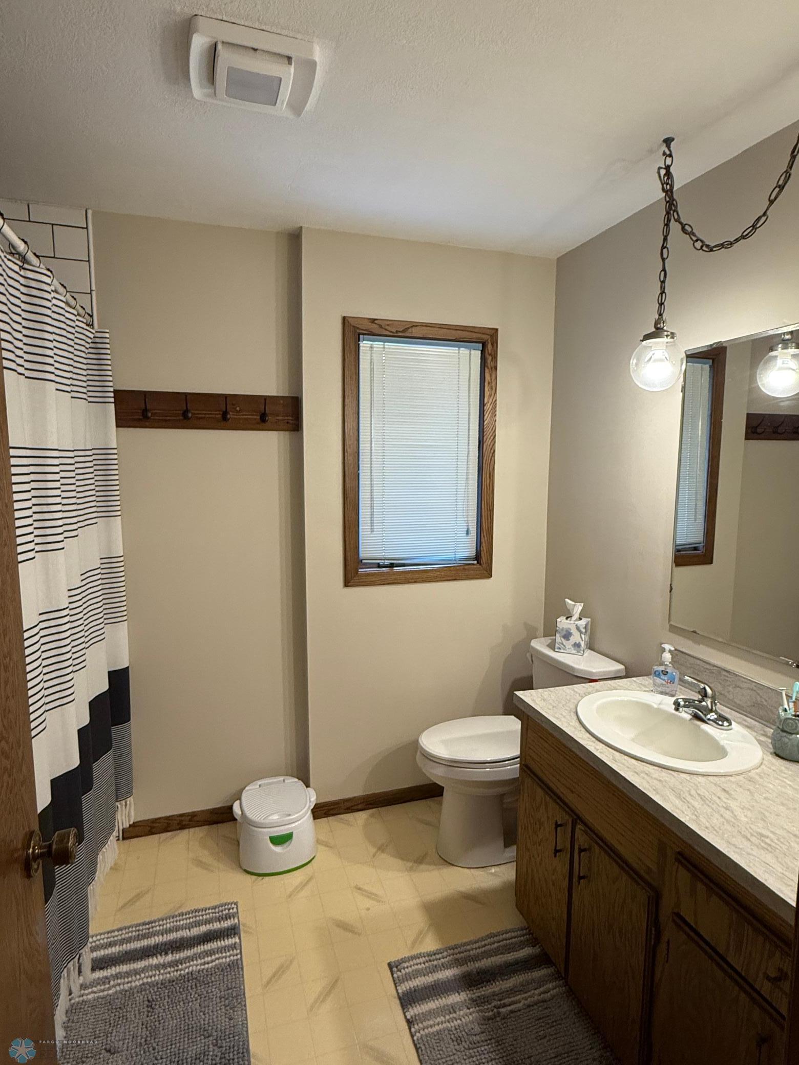 201 5th Street West Ada, MN 56510 - Photo 16 of 36