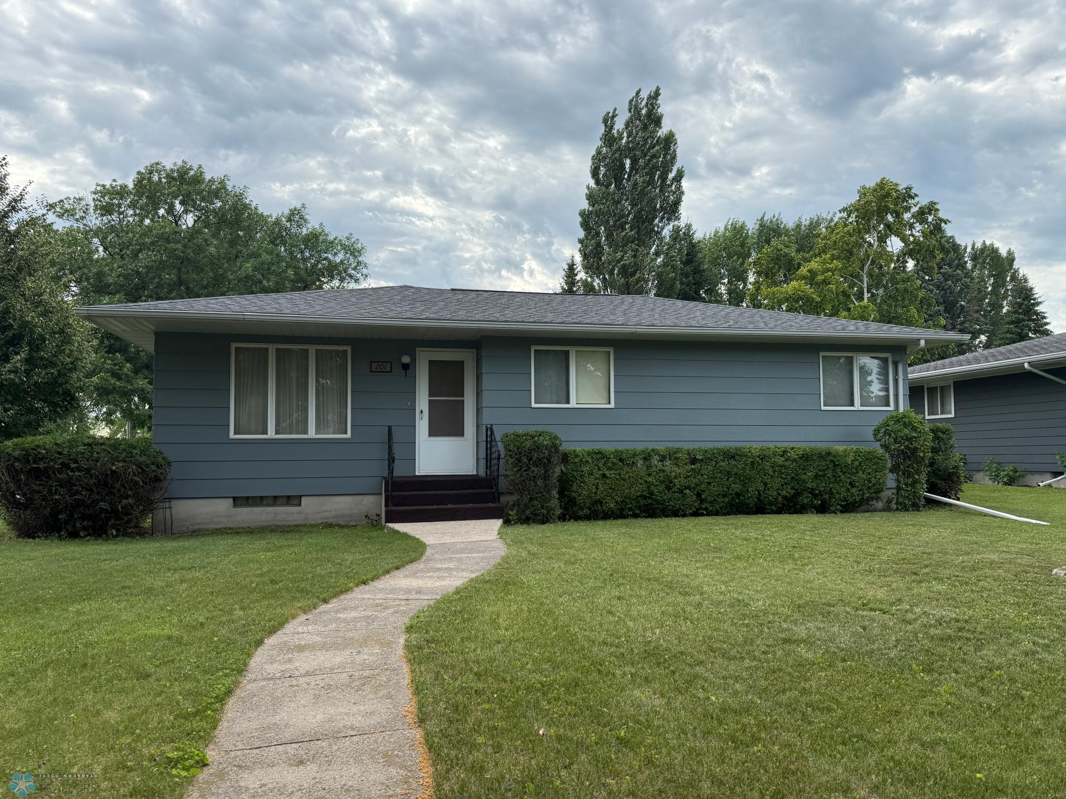 201 5th Street West Ada, MN 56510 - Photo 4 of 36