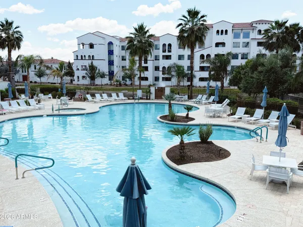 $1,995 | 2511 West Queen Creek Road, Unit 320, Chandler, AZ 85248