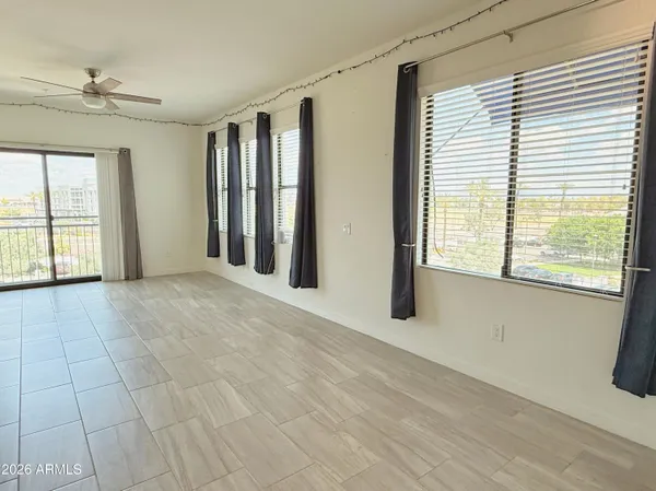 $2,195 | 2511 West Queen Creek Road, Unit 320, Chandler, AZ 85248