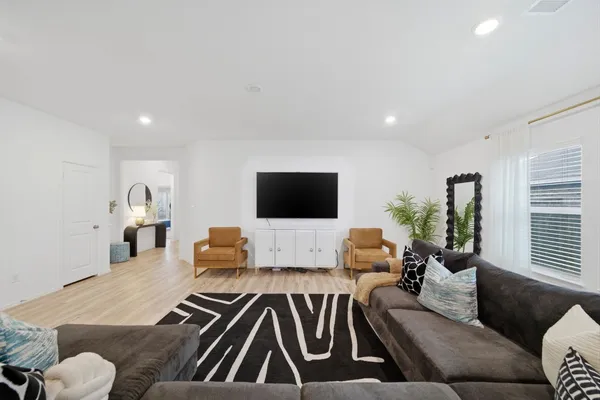 $334,900 | 4920 Twin Summit Drive, Rosenberg, TX 77469