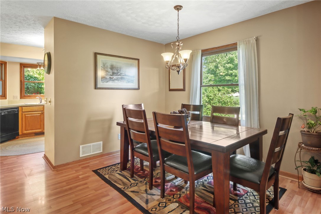 5673 Laubert Road Atwater, OH 44201 - Photo 11 of 35