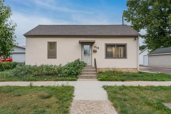 $155,000 | 212 East Rock Street, Mankato, MN 56001