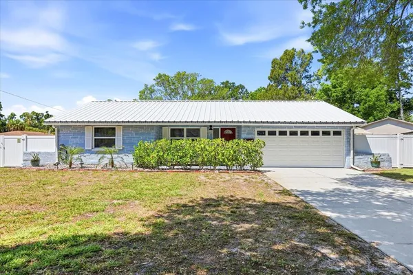 $599,900 | 5700 Harding Boulevard Northeast, St. Petersburg, FL 33703
