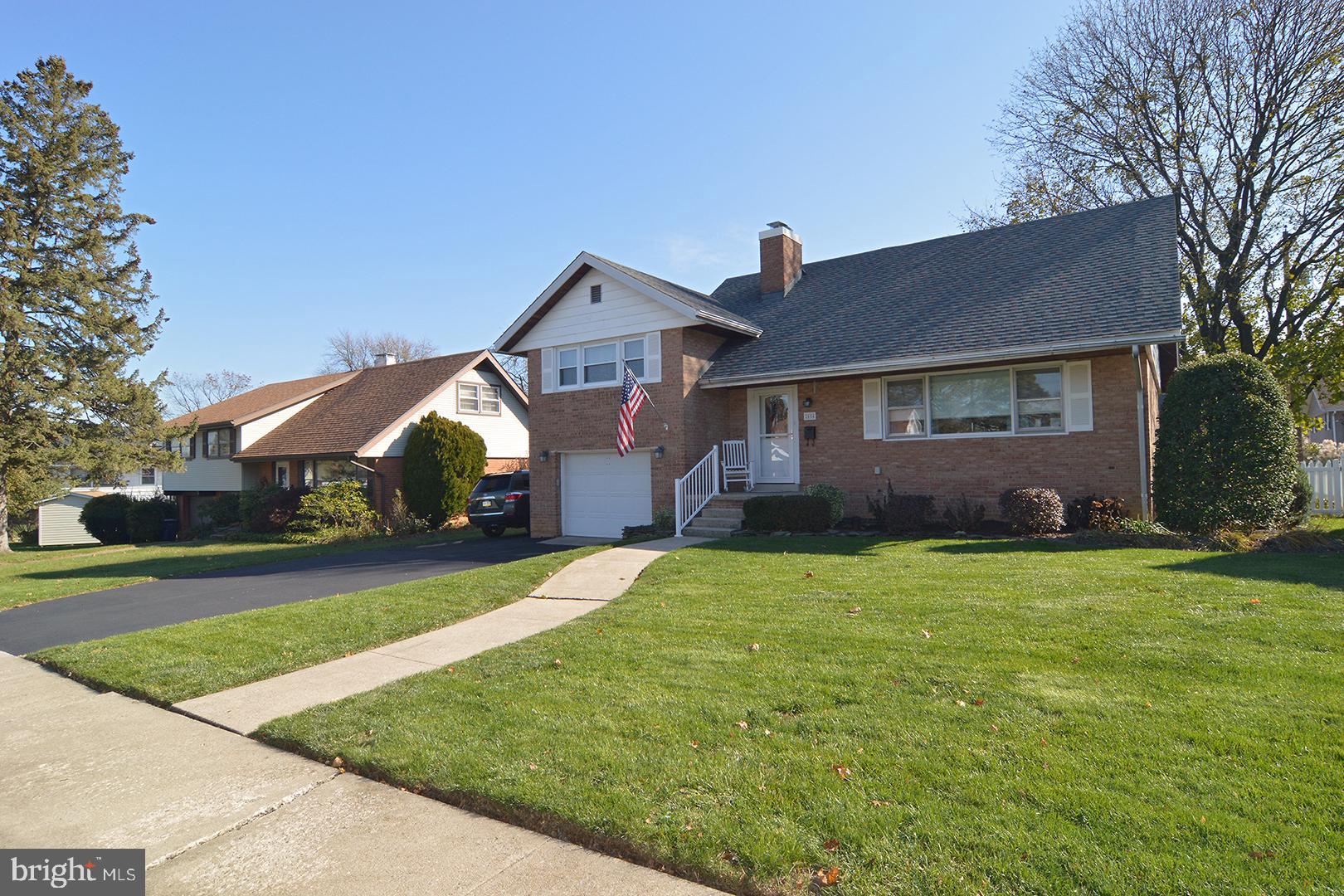 2404 Laurel Road Reading, PA 19609 - Photo 2 of 36 Gallery Image 2