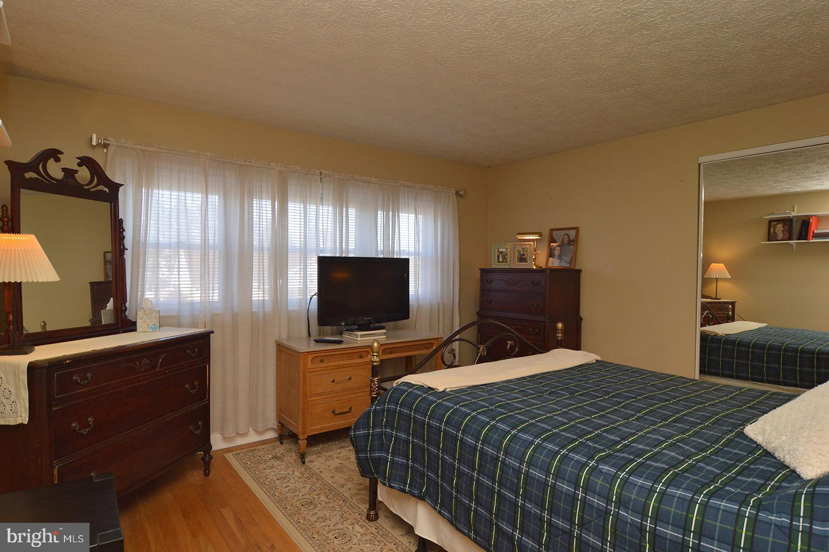 2404 Laurel Road Reading, PA 19609 - Photo 13 of 36 Gallery Image 13