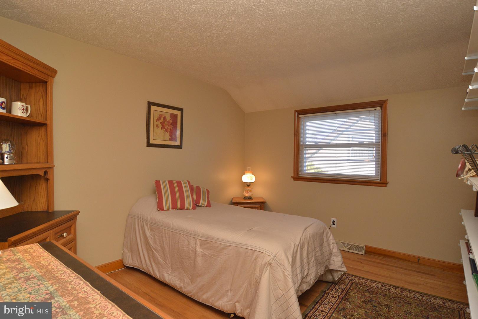 2404 Laurel Road Reading, PA 19609 - Photo 17 of 36 Gallery Image 17