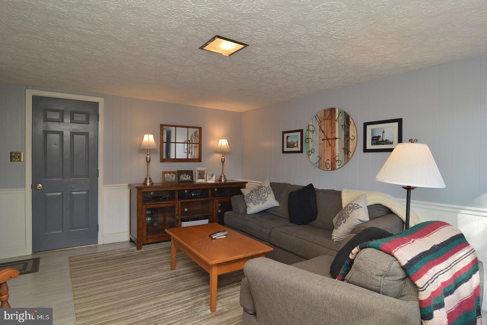 2404 Laurel Road Reading, PA 19609 - Photo 24 of 36 Gallery Image 24