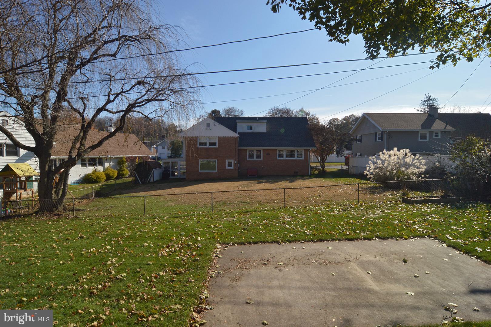 2404 Laurel Road Reading, PA 19609 - Photo 32 of 36 Gallery Image 32