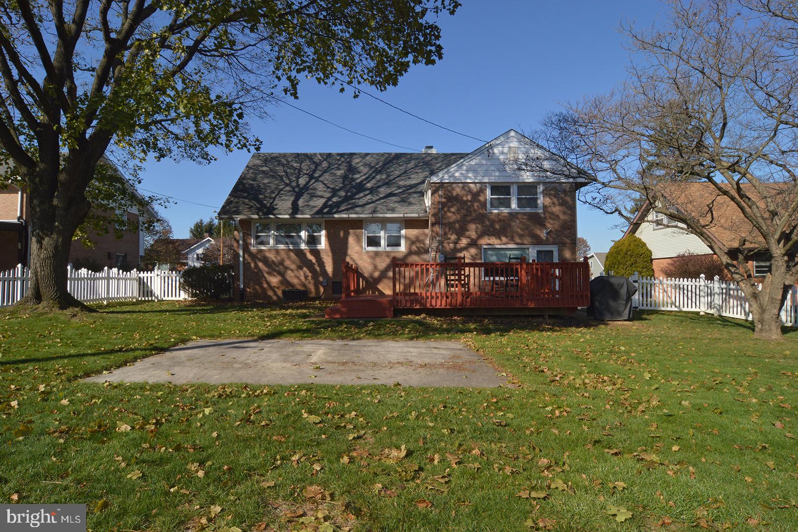 2404 Laurel Road Reading, PA 19609 - Photo 35 of 36 Gallery Image 35