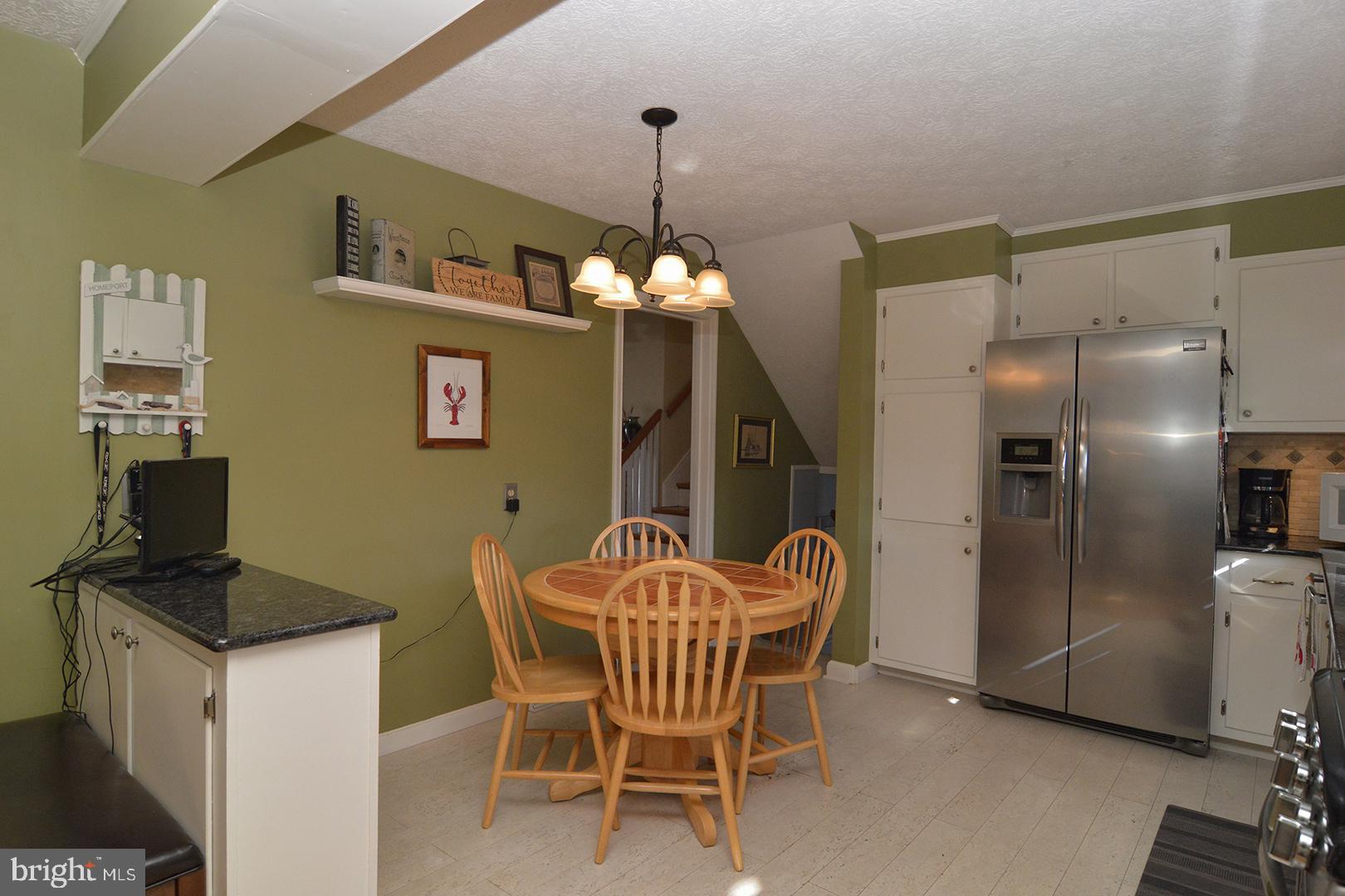 2404 Laurel Road Reading, PA 19609 - Photo 10 of 36 Gallery Image 10