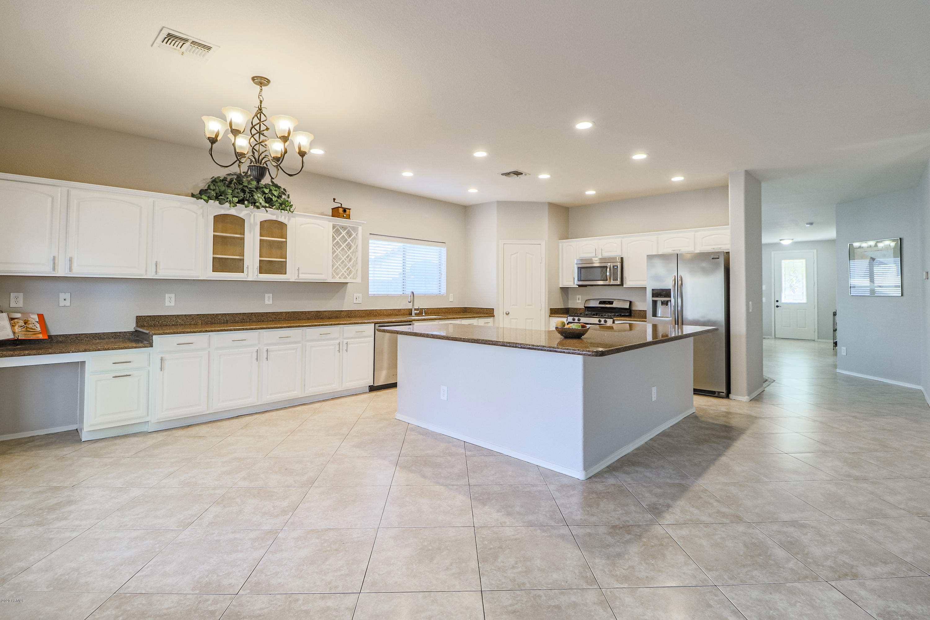 3778 East Sheffield Road Gilbert, AZ 85296 - Photo 5 of 24 B (8)