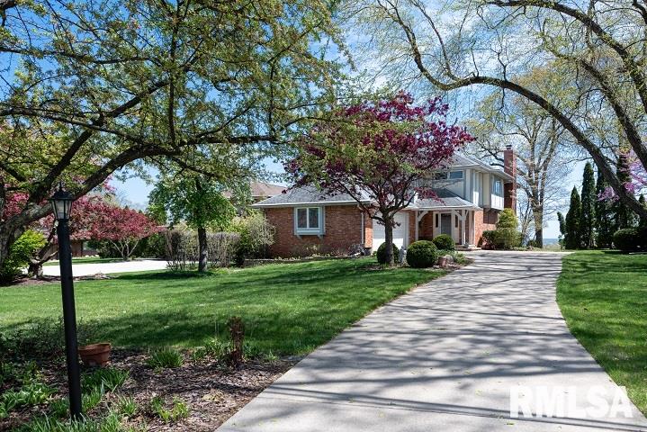 372 East High Point Road Peoria, IL 61614 - Photo 1 of 39 Gallery Image 1