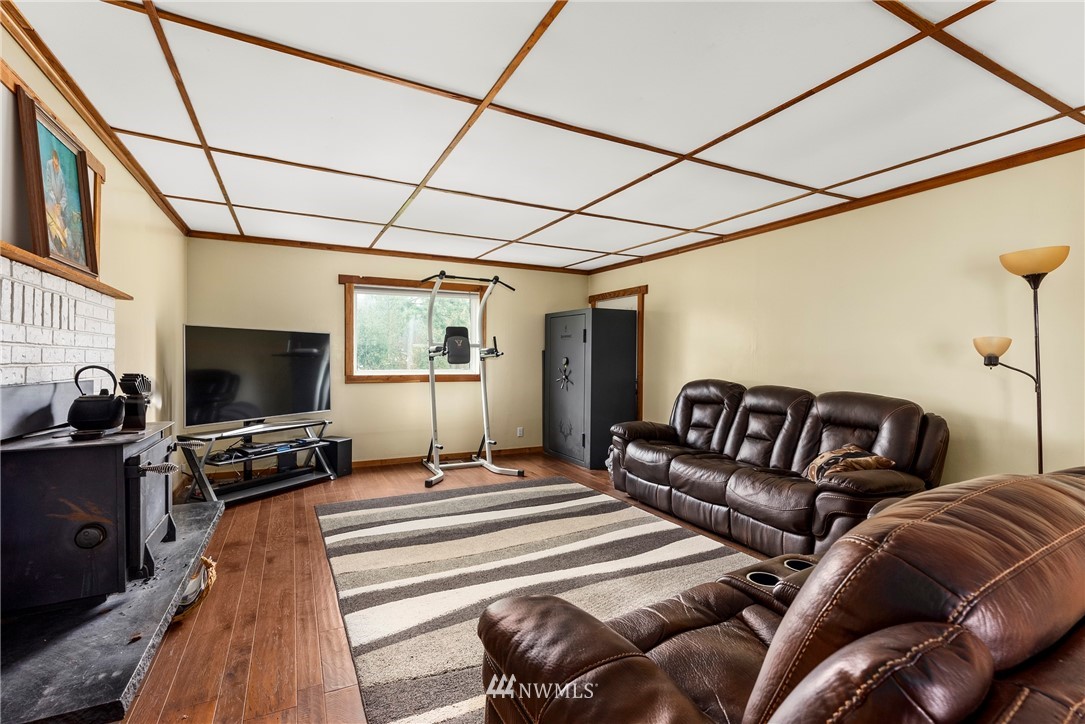 663 Gore Road Onalaska, WA 98570 - Photo 5 of 22 Gallery Image 5