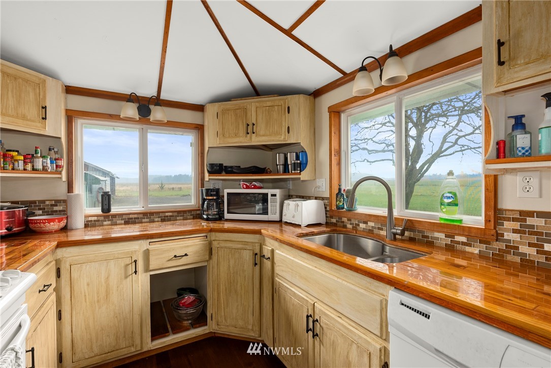 663 Gore Road Onalaska, WA 98570 - Photo 7 of 22 Gallery Image 7