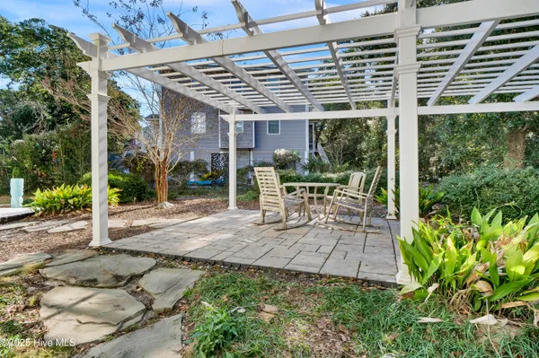 $1,550,000 | 111 Cutlass Drive, Surf City, NC 28445