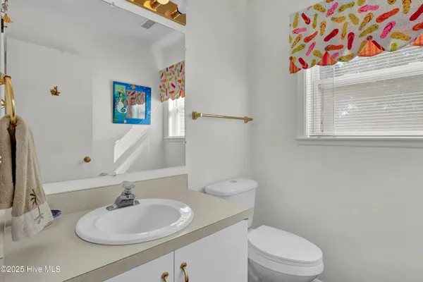 $1,550,000 | 111 Cutlass Drive, Surf City, NC 28445
