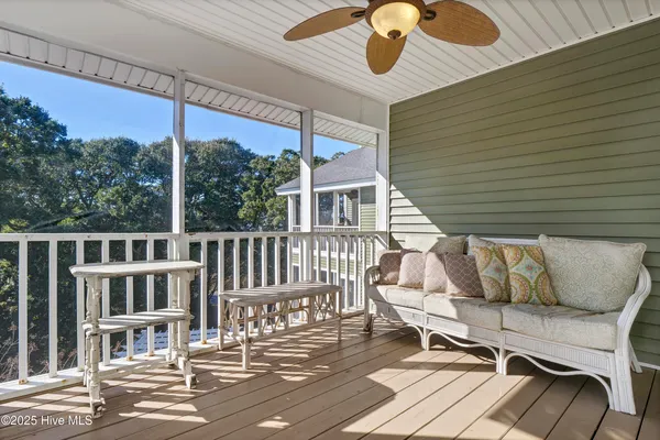 $1,550,000 | 111 Cutlass Drive, Surf City, NC 28445