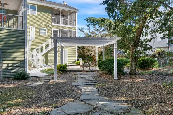 $1,550,000 | 111 Cutlass Drive, Surf City, NC 28445