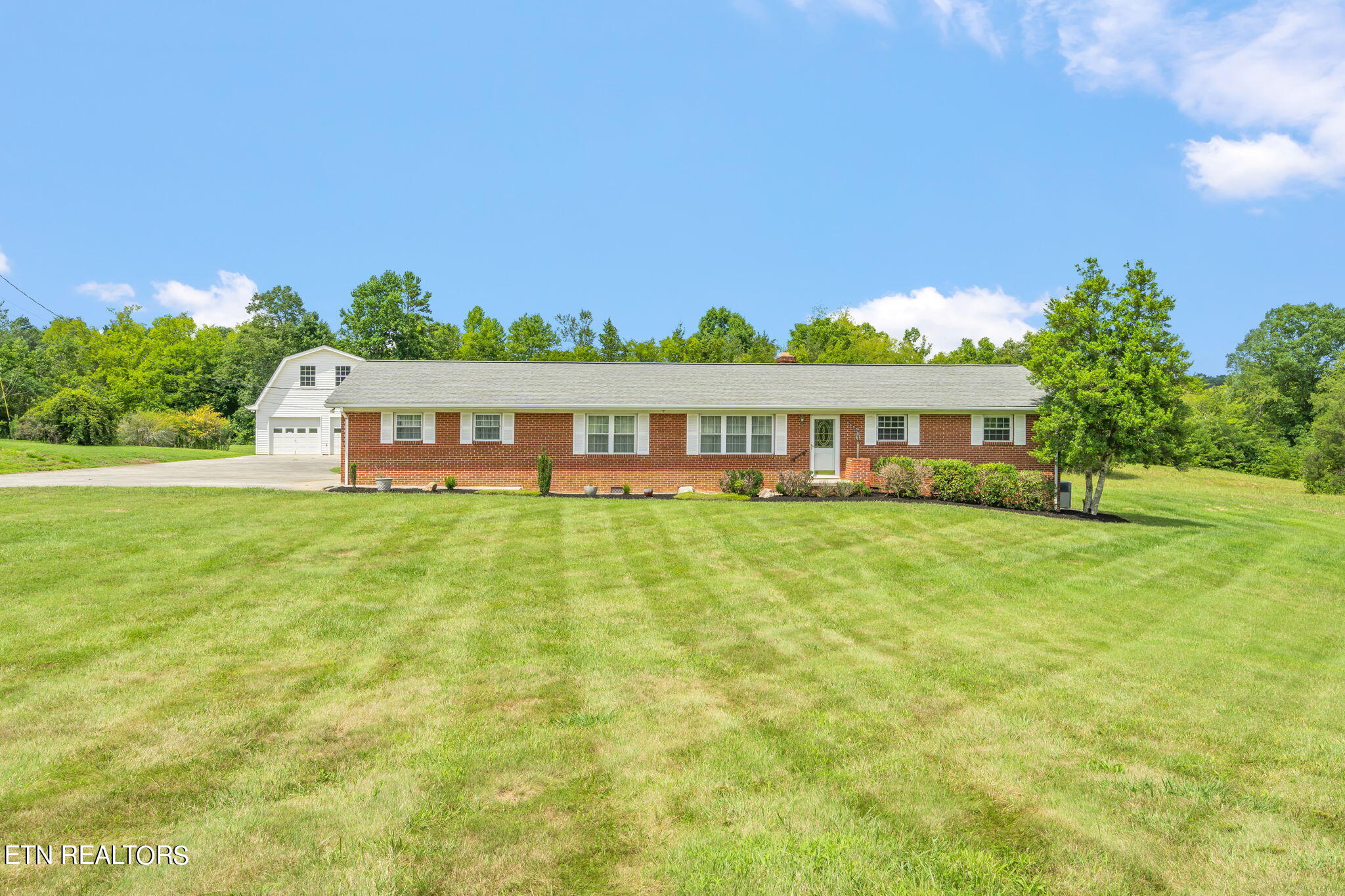 8617 North Ruggles Ferry Pike Strawberry Plains, TN 37871 - Photo 1 of 59 2