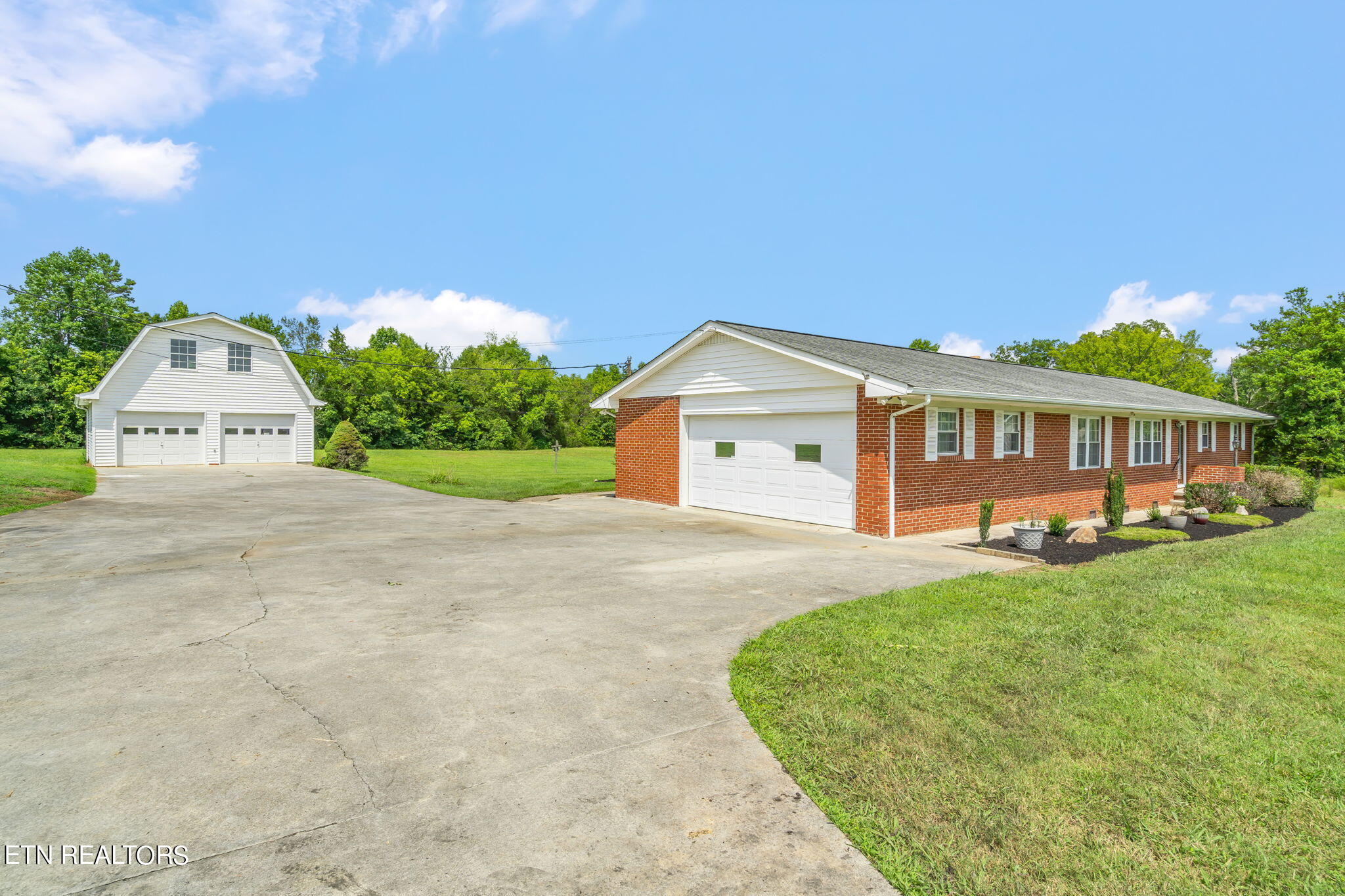 8617 North Ruggles Ferry Pike Strawberry Plains, TN 37871 - Photo 8 of 59 5
