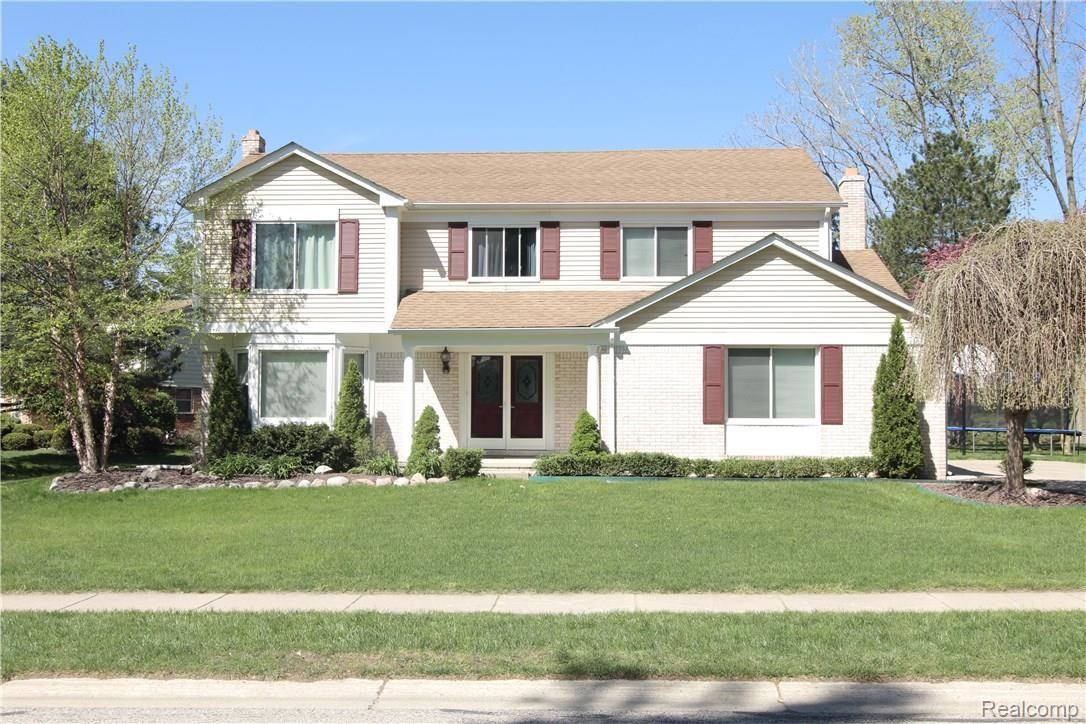 816 Hampton Circle Rochester, MI 48307 - Photo 1 of 35 IMG_0648.JPG