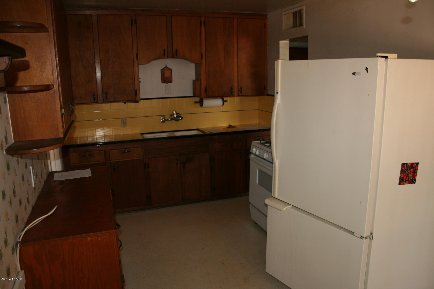 3231 East Almeria Road Phoenix, AZ 85008 - Photo 5 of 31 Kitchen