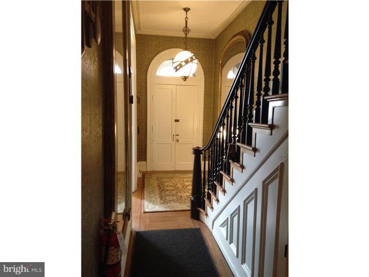2121 Pine Street Philadelphia, PA 19103 - Photo 3 of 25