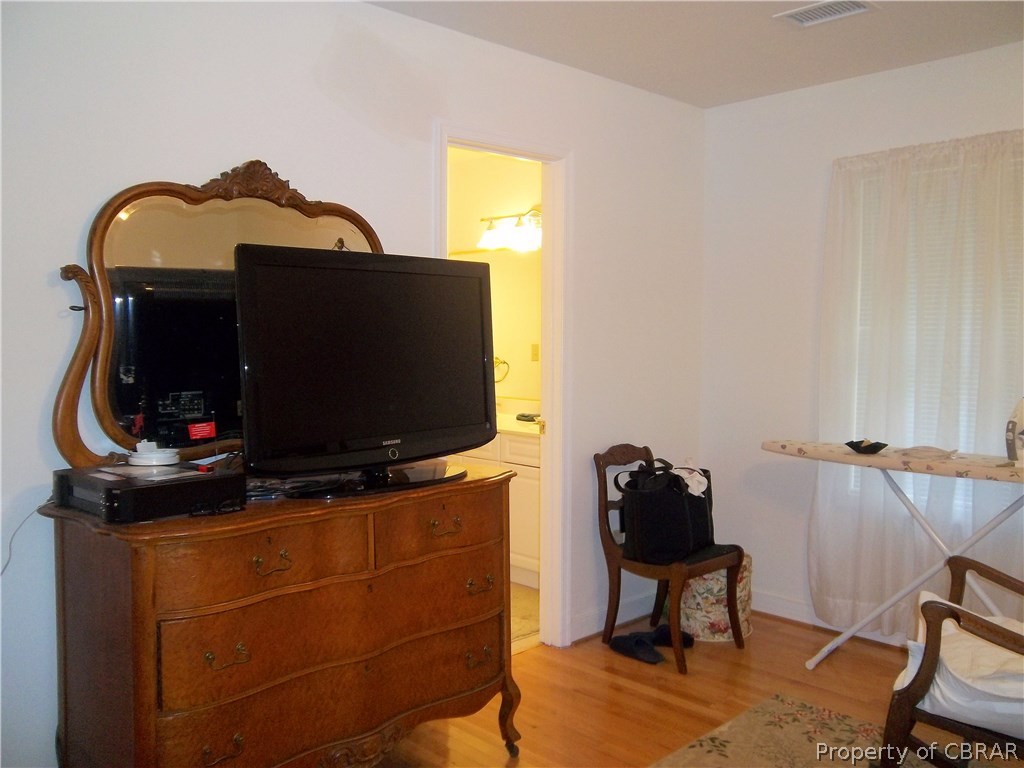 1231 Coachpoint Road Hartfield, VA 23071 - Photo 10 of 12