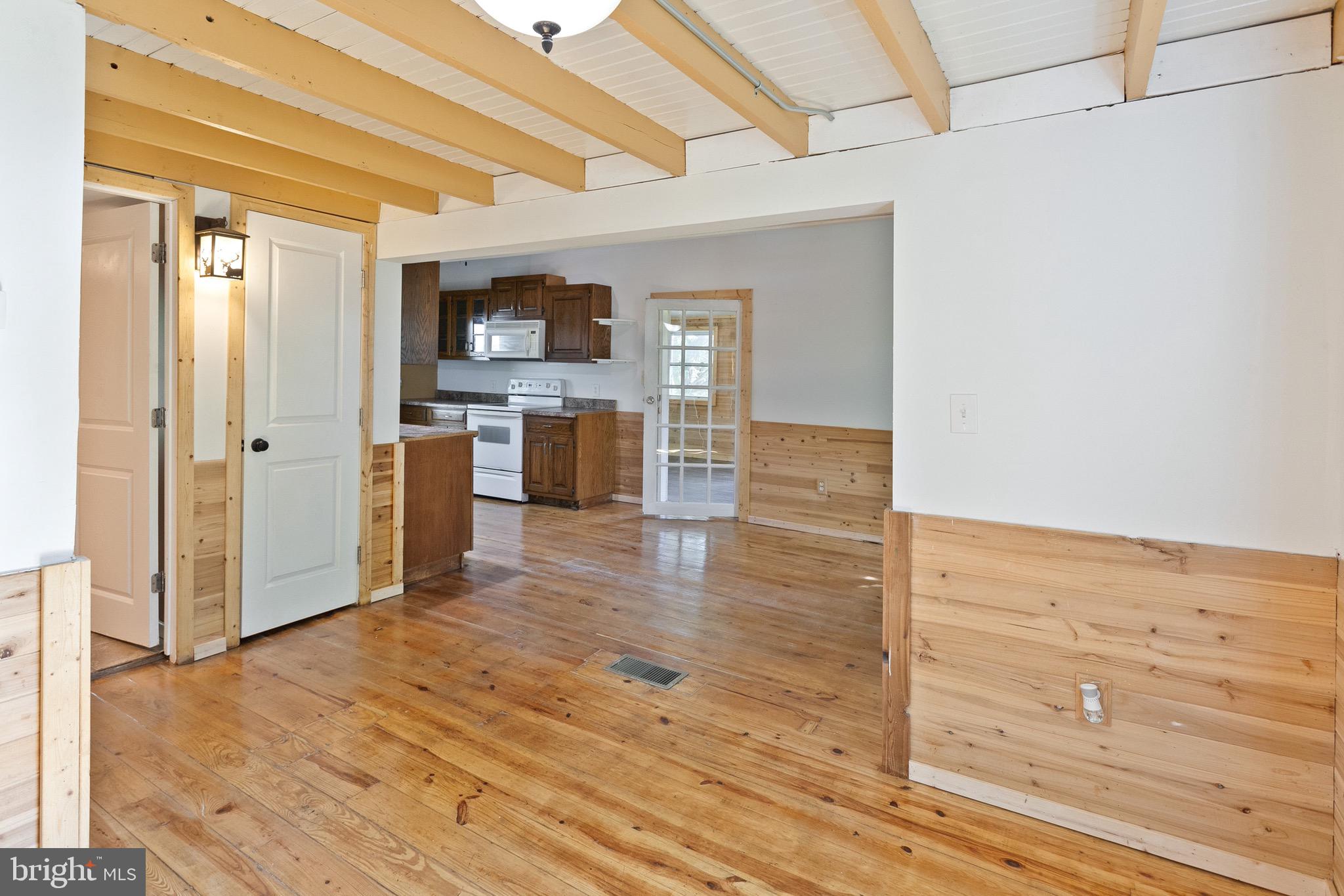 12533 Rockdale Road Clear Spring, MD 21722 - Photo 2 of 25