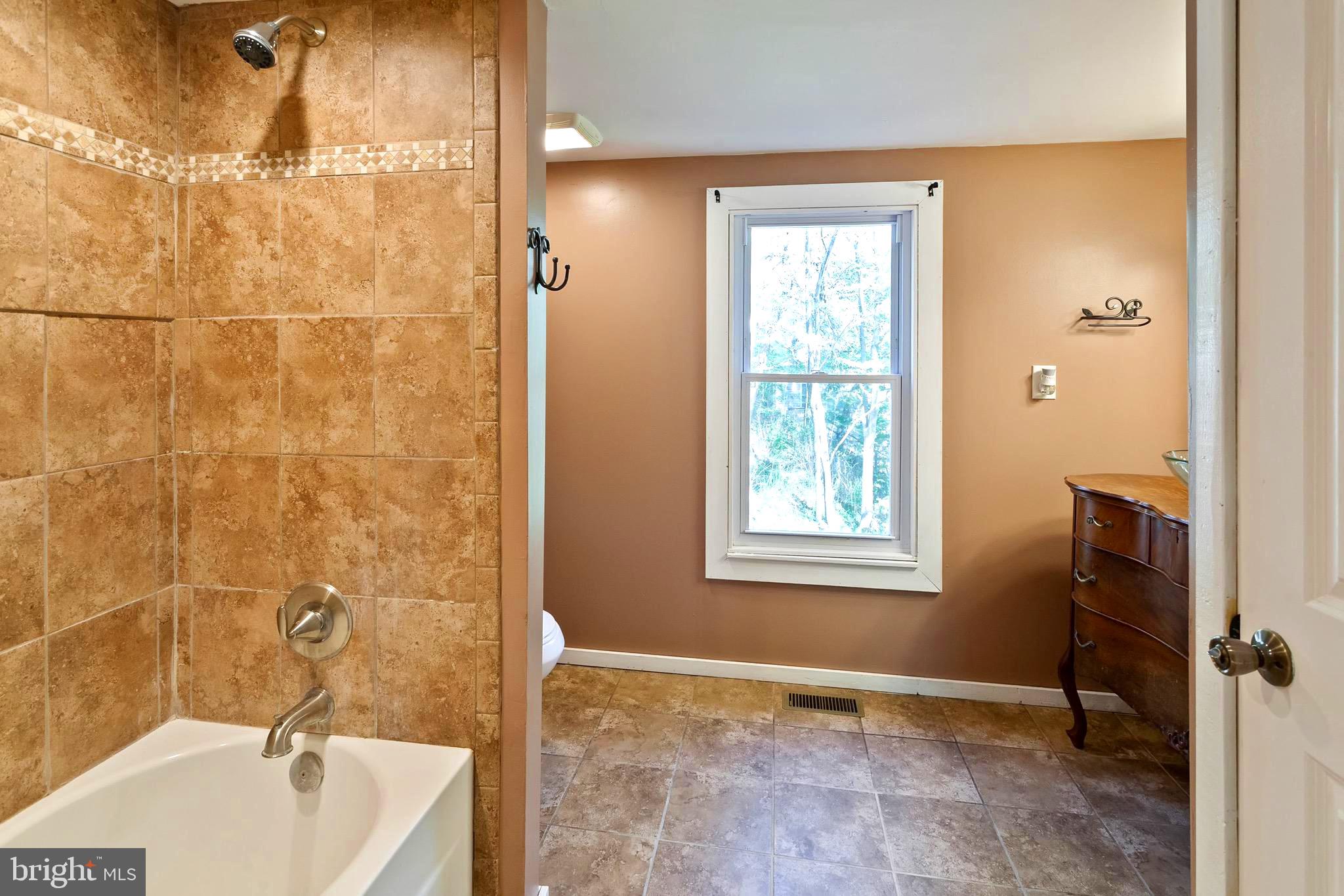 12533 Rockdale Road Clear Spring, MD 21722 - Photo 9 of 25
