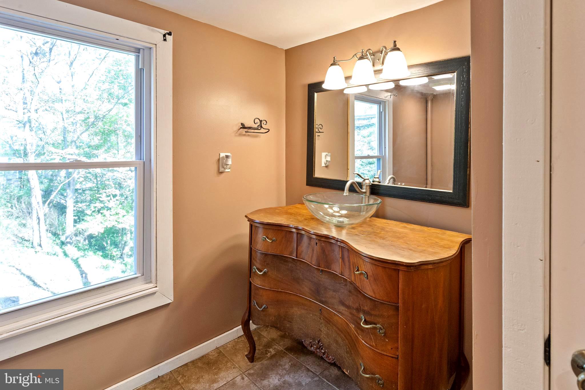 12533 Rockdale Road Clear Spring, MD 21722 - Photo 10 of 25