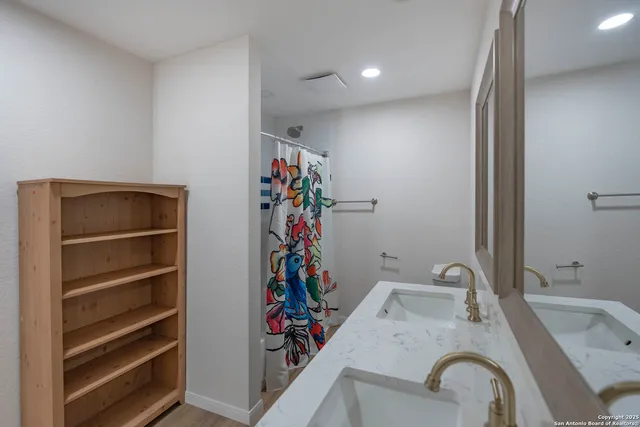 $2,795 | 268 White Oak Drive, Canyon Lake, TX 78133