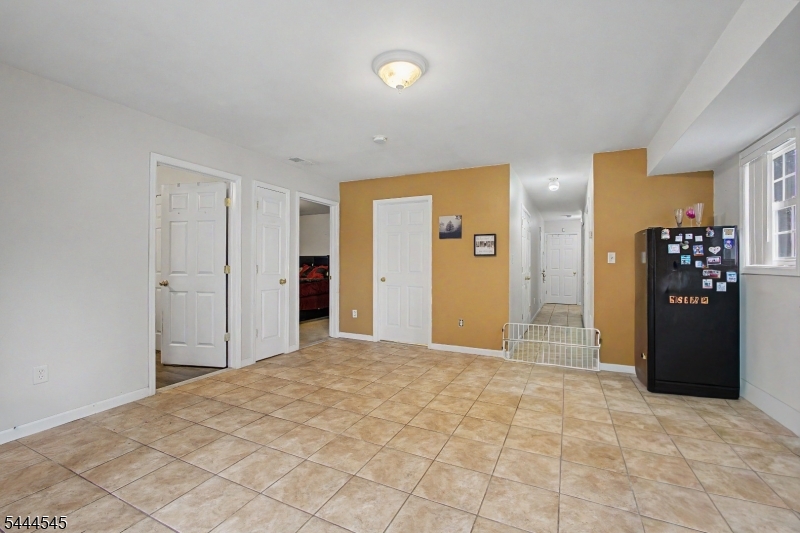 453 Huntington Road Union, NJ 07083 - Photo 18 of 28