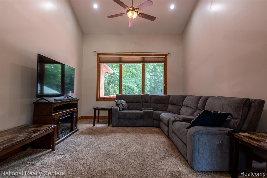 5315 Remer Road East China, MI 48054 - Photo 4 of 47