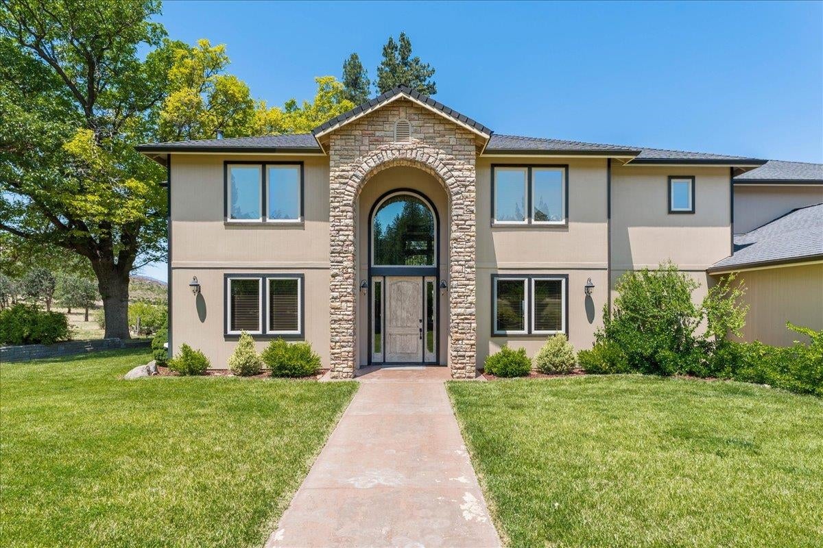 5026 Hoy Road Weed, CA 96094 - Photo 4 of 50 Gallery Image 4