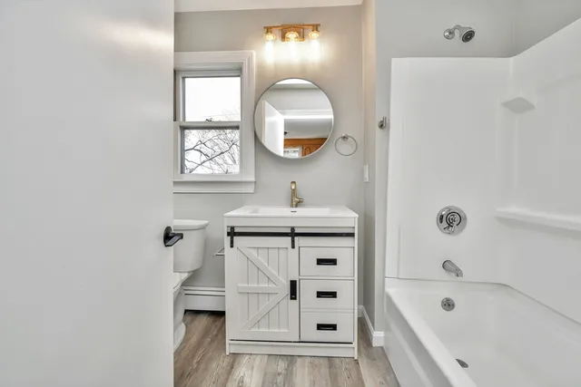 $2,300 | 1 Summer Street, Unit 2, Weymouth, MA 02188