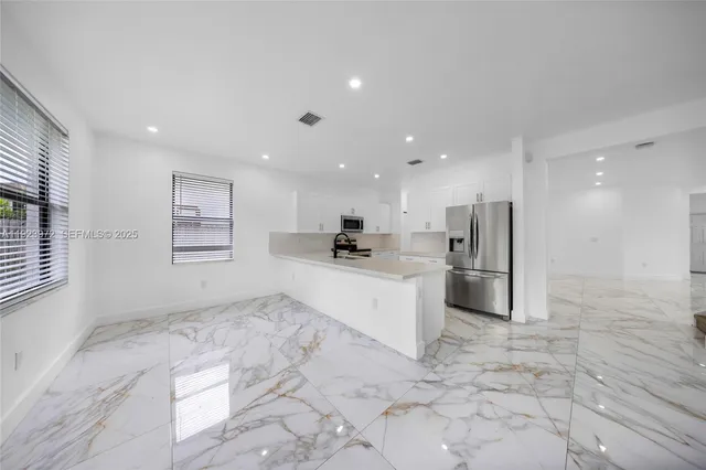 $5,750 | 268 Northeast 210th Way, Miami, FL 33179