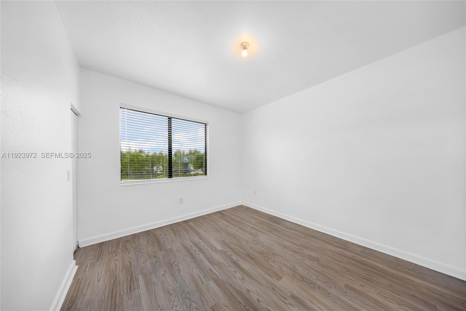 268 Northeast 210th Way Miami, FL 33179 - Photo 44 of 99