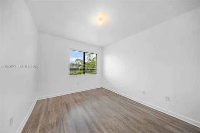 $5,750 | 268 Northeast 210th Way, Miami, FL 33179