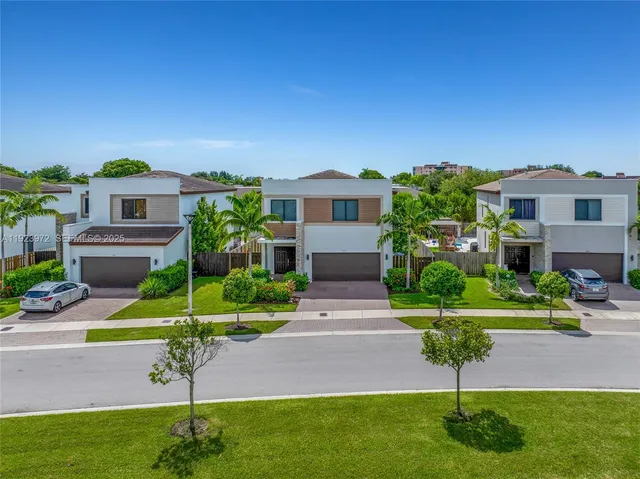 $5,750 | 268 Northeast 210th Way, Miami, FL 33179
