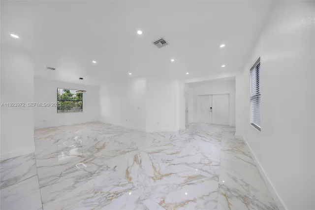 $5,750 | 268 Northeast 210th Way, Miami, FL 33179