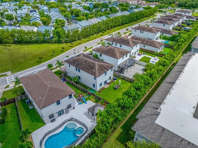 $5,750 | 268 Northeast 210th Way, Miami, FL 33179