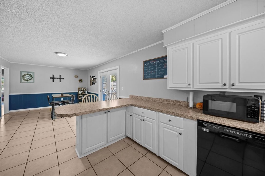 101 Pleasant Drive Seneca, SC 29678 - Photo 13 of 36 Gallery Image 13