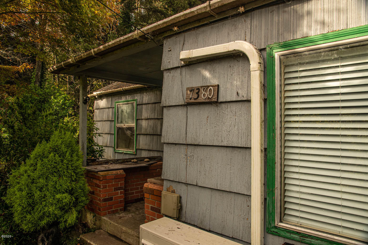7380 Southwest Coast Highway South Beach, OR 97366 - Photo 4 of 15 front entry