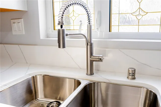 $2,350 | 536 Short Street, Unit C, Inglewood, CA 90302