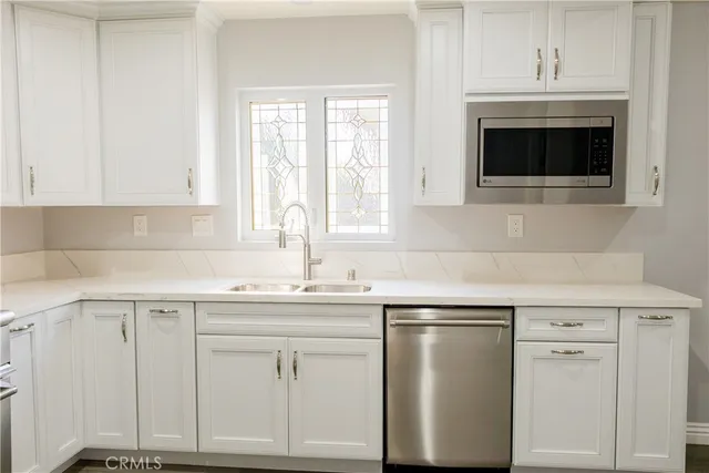 $2,350 | 536 Short Street, Unit C, Inglewood, CA 90302