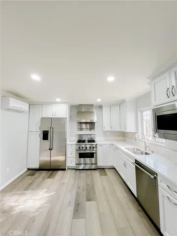 $2,350 | 536 Short Street, Unit C, Inglewood, CA 90302