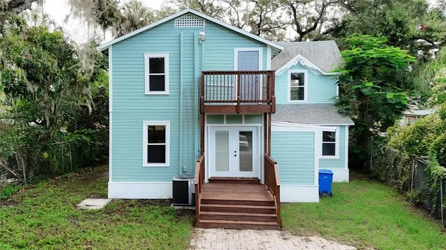 $2,650 | 210 15th Street East, Bradenton, FL 34208